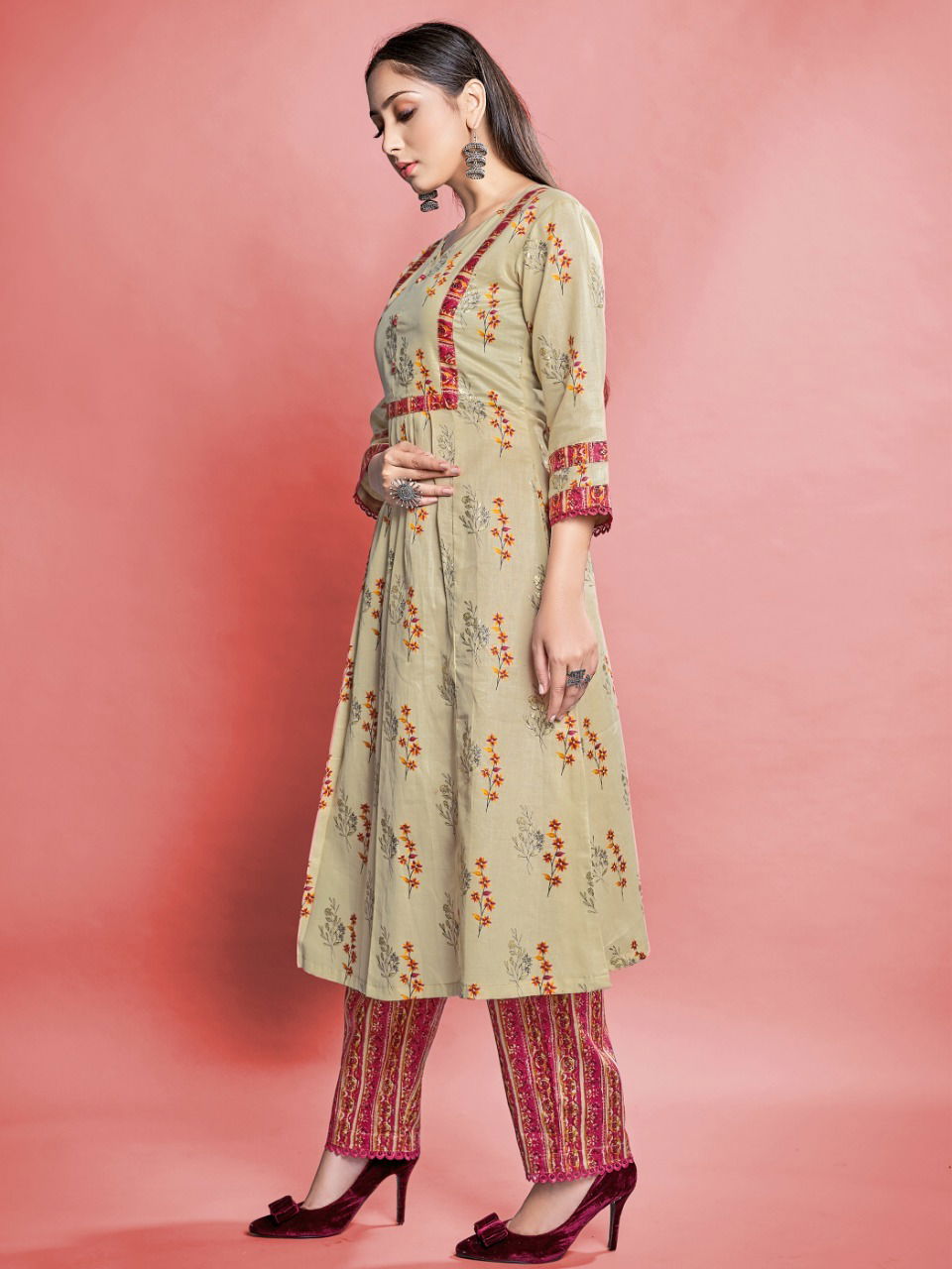 Style Instant Sanjana Fancy Ethnic Wear Wholesale Cotton Kurti With Bottom